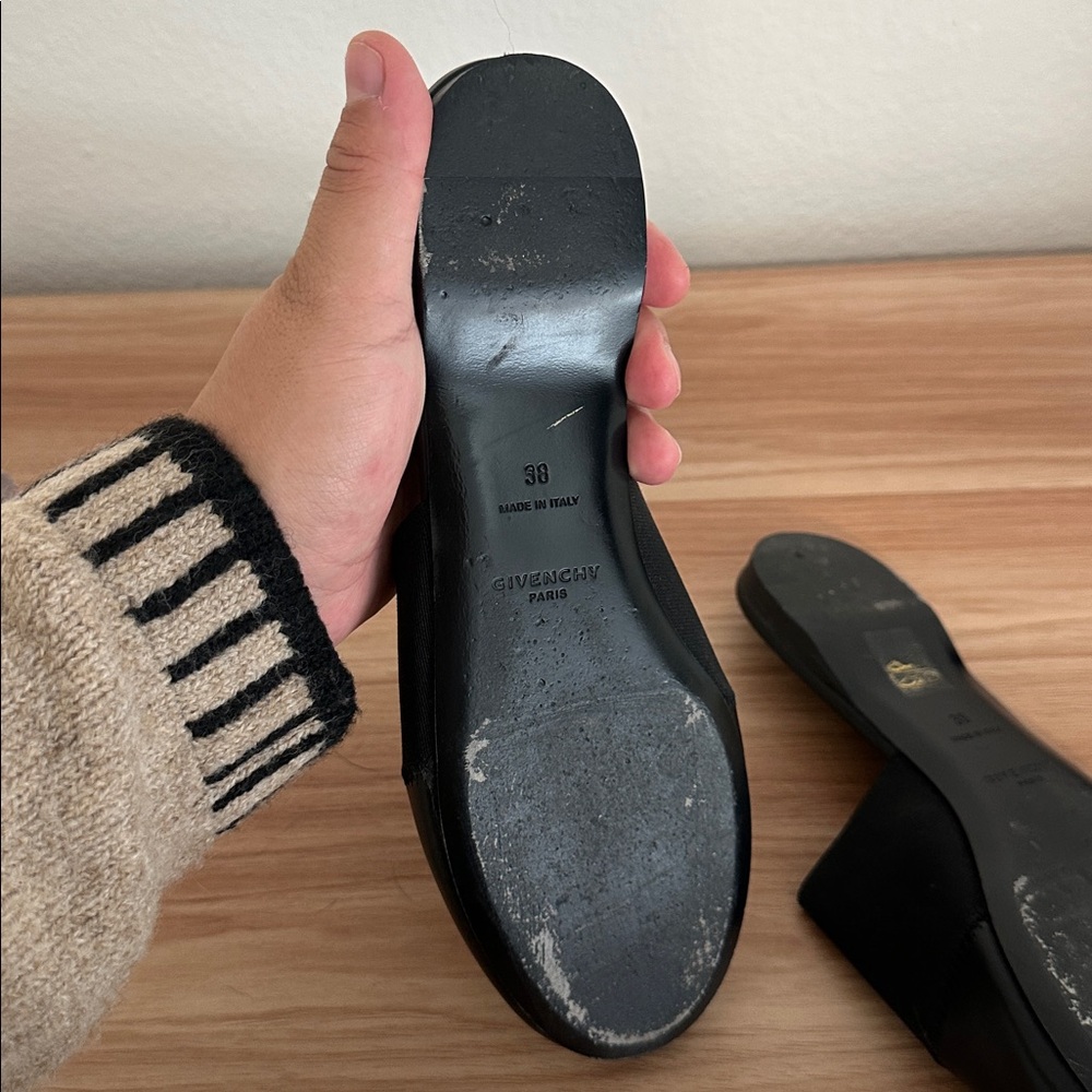 Givenchy Black Logo Slides - Picture 4 of 6